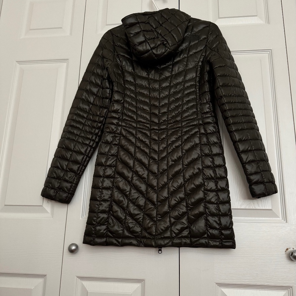 Women North face thermoball parka jacket hoodie xs in camo green - Picture 2 of 9